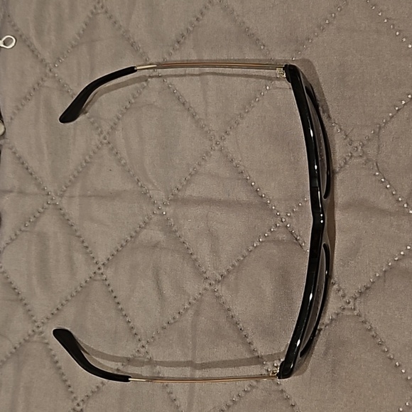 Michael Kors Sunglasses - Picture 14 of 15